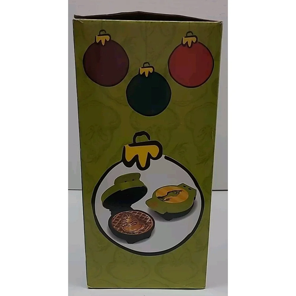 The Grinch‎ Waffle Maker. Uncanny Brands *Tested Works*